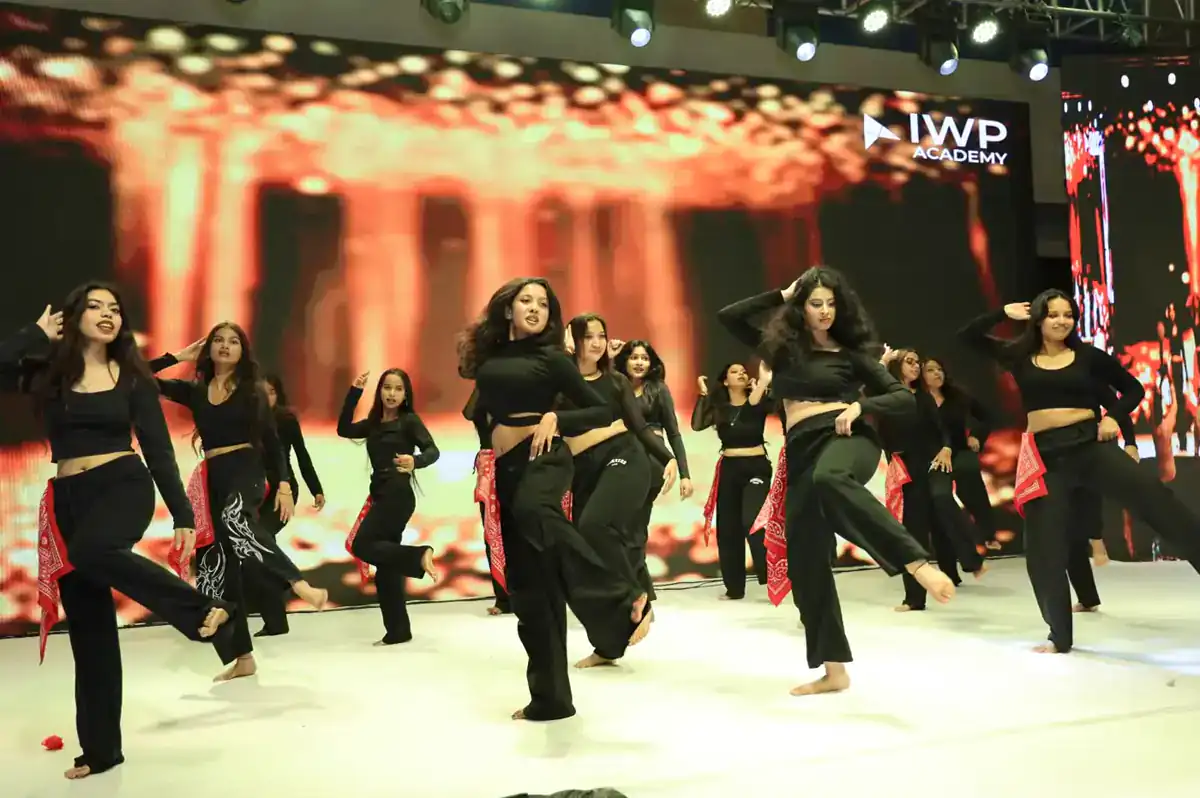 Meraki 2026 — students performing